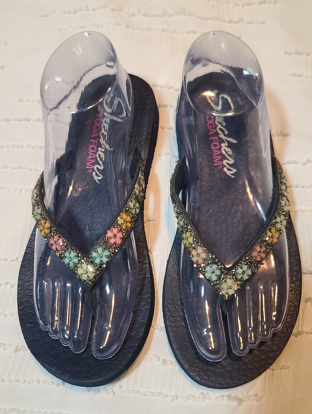 Skechers Yoga Foam Thong Flip Flop Sandals Beaded Floral Navy Sz 7